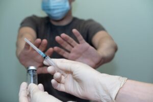 Δεν εμπιστεύονται τα εμβόλια οι Έλληνες
