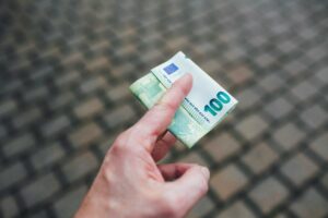 Παγκόσμια έρευνα: Τι ζητάνε οι εργαζόμενοι – Γιατί δεν φτάνει μόνο ο μισθός