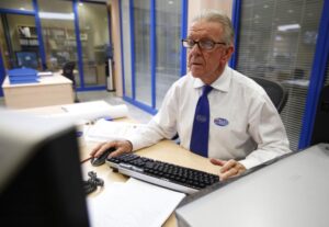 Silver economy: Εργασιομανείς οι 65άρηδες στην Ελλάδα – Εκτός αγοράς εργασίας ένας στους δύο νέους