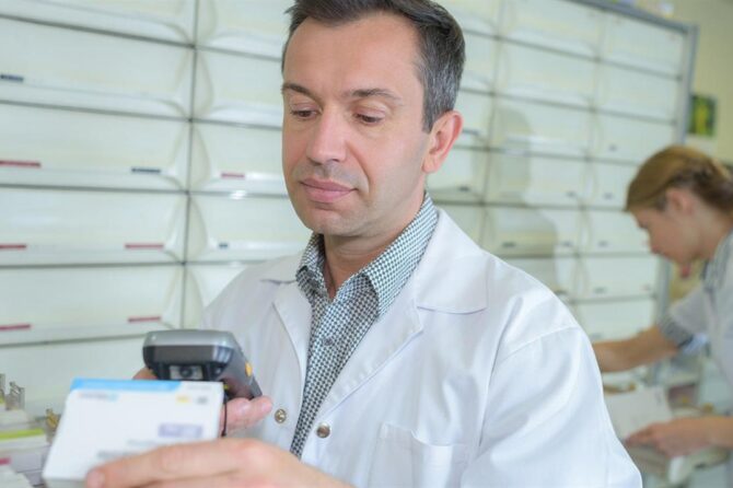 Μετάβαση φαρμάκων από τον θετικό κατάλογο στα ΜΗΣΥΦΑ: Βήματα προς τα πίσω από εταιρείες
