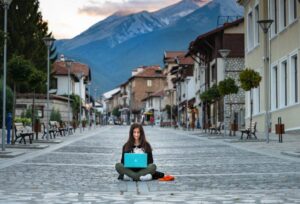 IWG: Κορυφαίος προορισμός το Τόκιο για εργασία και διακοπές