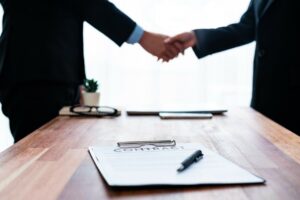 Έρευνα: Οι εργαζόμενοι με γνώσεις AI αμείβονται 28% περισσότερο ετησίως