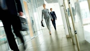 Έρχεται ρεκόρ 18ετίας στην απασχόληση το 2026 – Οι λόγοι
