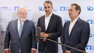 Ελληνική Φαρμακοβιομηχανία: Εμβληματικές επενδύσεις στην Τρίπολη – Επίσκεψη Μητσοτάκη