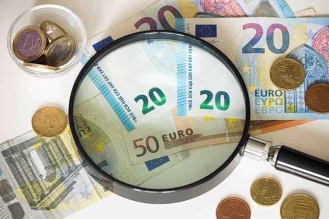 Αλλαγές στα επιδόματα: Δημιουργείται ενιαίο ψηφιακό μητρώο