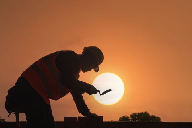 Η Ευρώπη ανοίγει τον φάκελο της «άδειας καύσωνα»