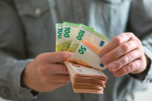 Χαμένα ένσημα: Πώς μπορούν οι ασφαλισμένοι να τα εντοπίσουν και να αυξήσουν τη σύνταξή τους